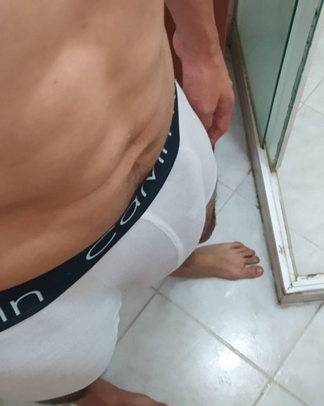 Foto desnuda filtrada de OnlyFans de Miguelmazo193