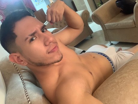 Foto desnuda filtrada de OnlyFans de Migue