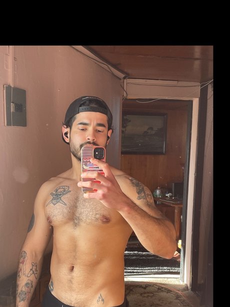 Foto desnuda filtrada de OnlyFans de Zeus