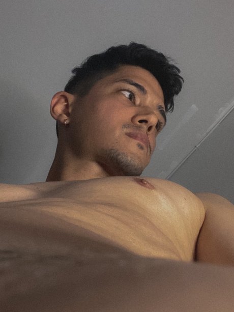 Foto desnuda filtrada de OnlyFans de Miguel Angel
