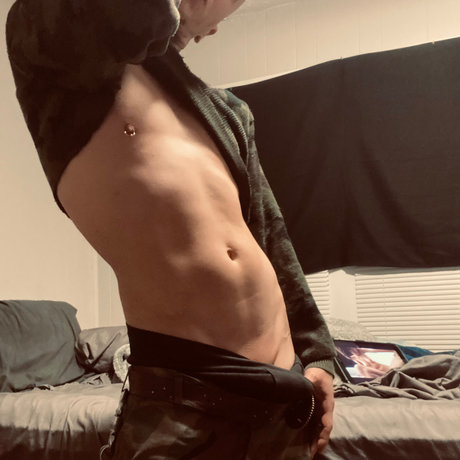 Midriff Monster