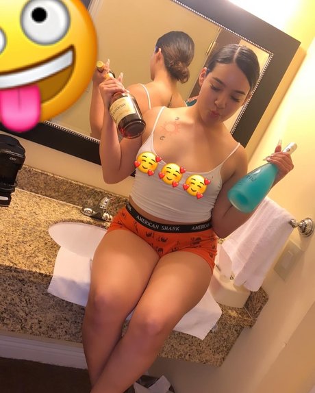 Foto desnuda filtrada de OnlyFans de Michi