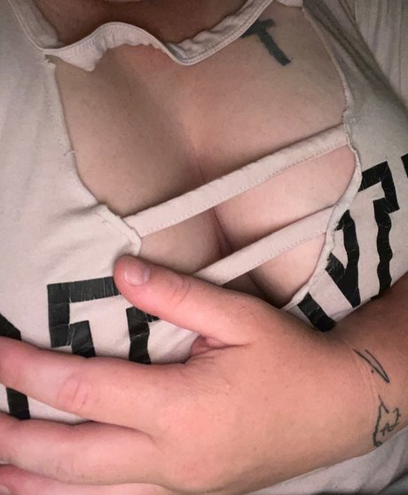Foto desnuda filtrada de OnlyFans de Lil Jamie 