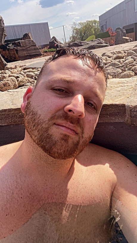 Foto desnuda filtrada de OnlyFans de Bass