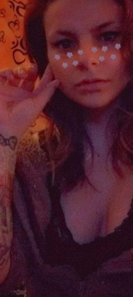 Foto desnuda filtrada de OnlyFans de ministoner