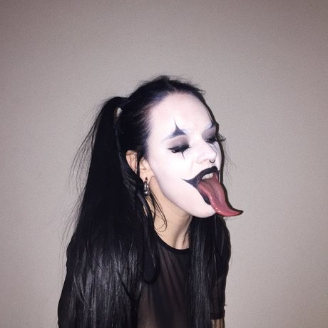 Mina De Sade