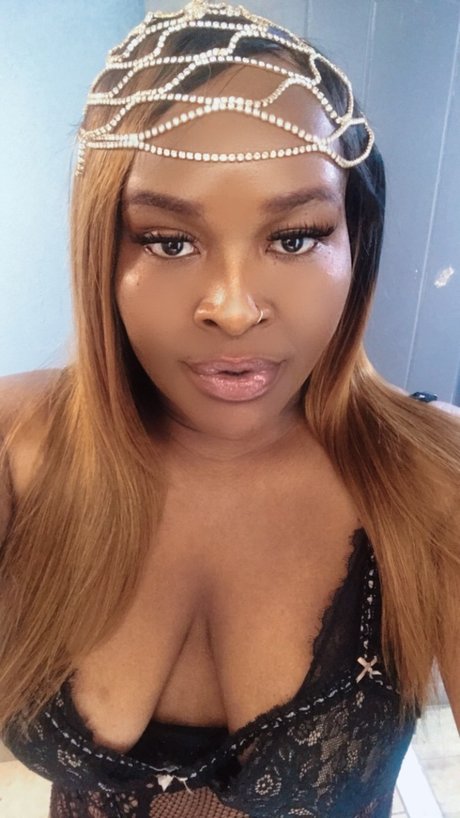 Foto desnuda filtrada de OnlyFans de Mimi215
