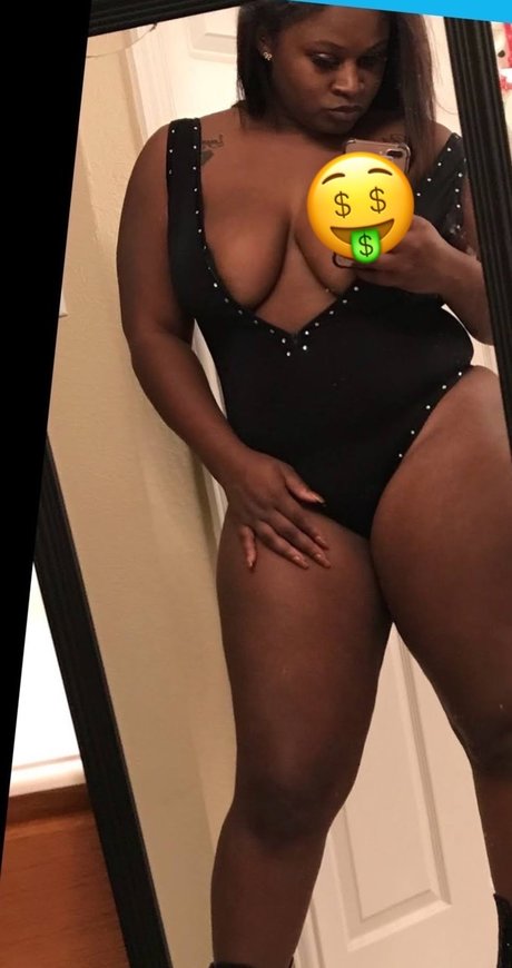 Foto desnuda filtrada de OnlyFans de Chanel Baker