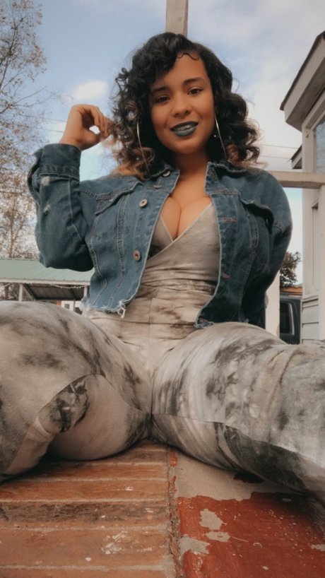 Foto desnuda filtrada de OnlyFans de Cardi Redd