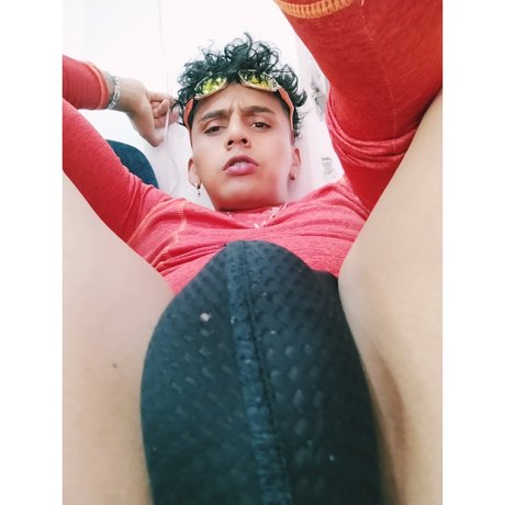 Foto desnuda filtrada de OnlyFans de Camilo Martnez