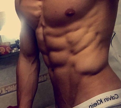 Foto desnuda filtrada de OnlyFans de Andy