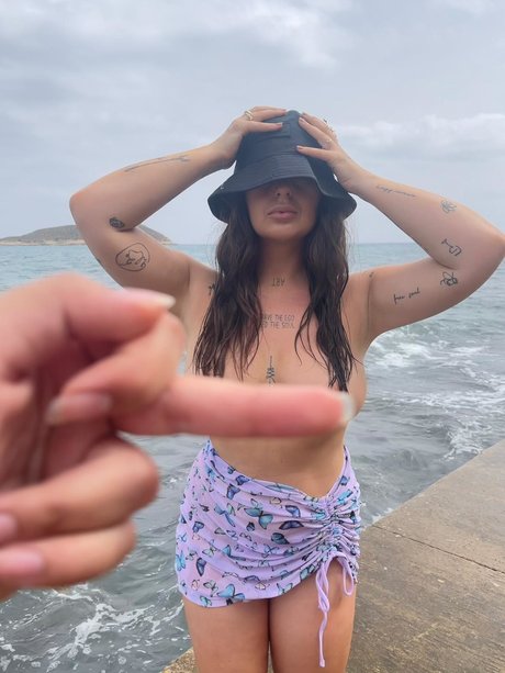 Foto desnuda filtrada de OnlyFans de Carids Art