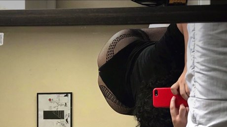 Foto desnuda filtrada de OnlyFans de Milk And Sugar