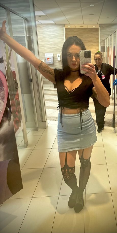 Foto desnuda filtrada de OnlyFans de  Milf