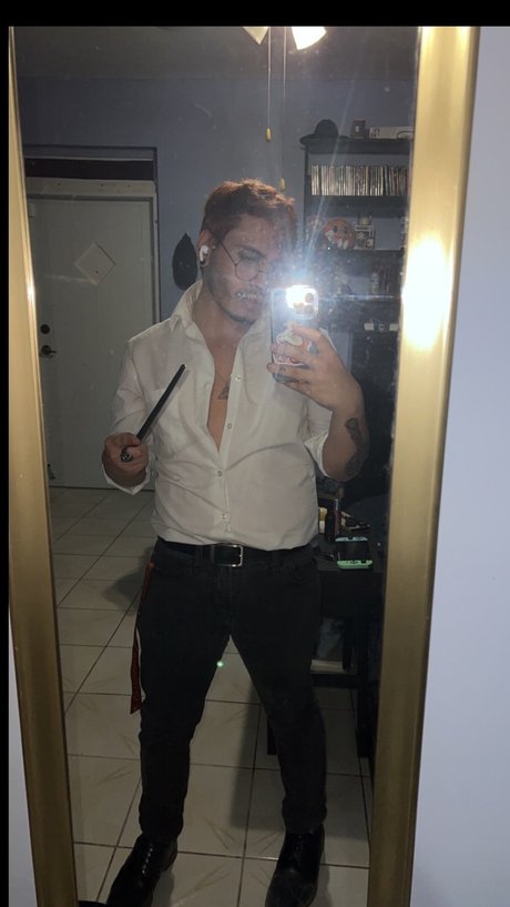 Foto desnuda filtrada de OnlyFans de Miles  Short King 