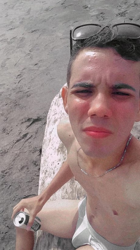 Foto desnuda filtrada de OnlyFans de Camilo Bq