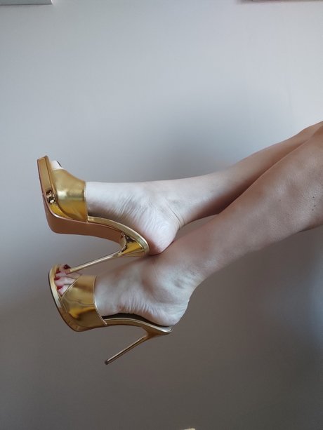 Foto desnuda filtrada de OnlyFans de Miss Feet Tender