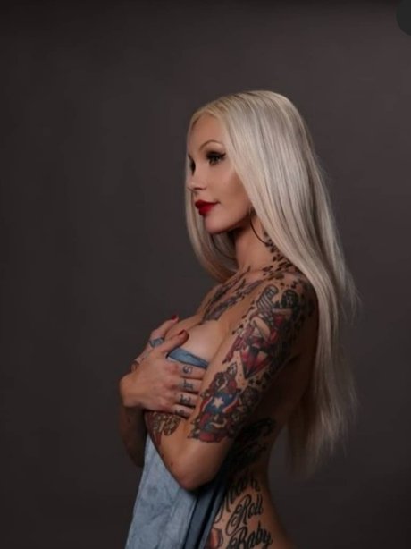 Foto desnuda filtrada de OnlyFans de Misscocodelux