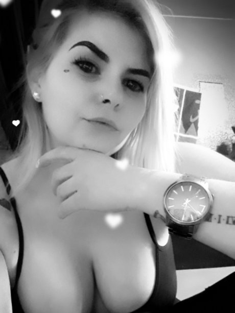 Foto desnuda filtrada de OnlyFans de Miss Charlie Napolon