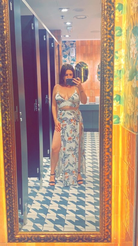 Foto desnuda filtrada de OnlyFans de Missblueyees