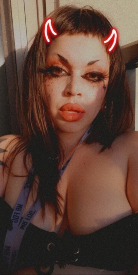 Miss Alayna Smittin