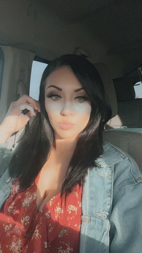 Foto desnuda filtrada de OnlyFans de Amor