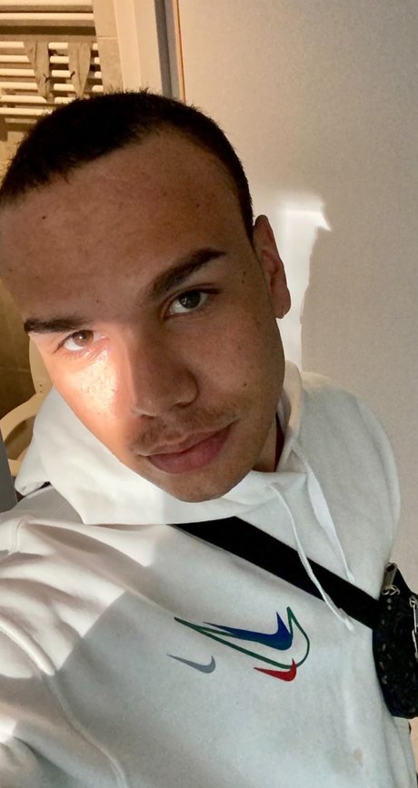 Foto desnuda filtrada de OnlyFans de Jonny Maclaine
