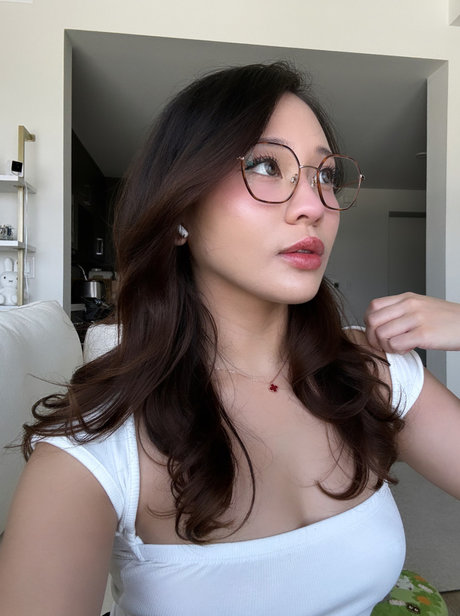 Foto desnuda filtrada de OnlyFans de Jasmine Grey