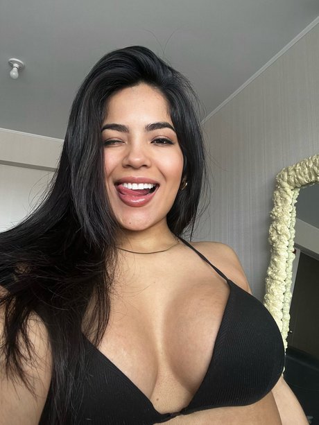 Foto desnuda filtrada de OnlyFans de A