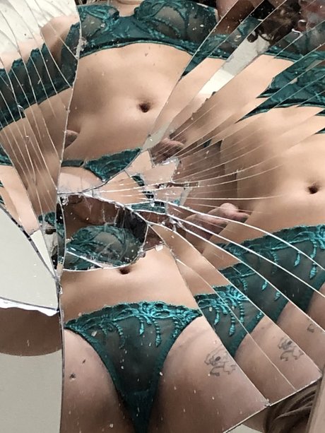 Foto desnuda filtrada de OnlyFans de Mya 