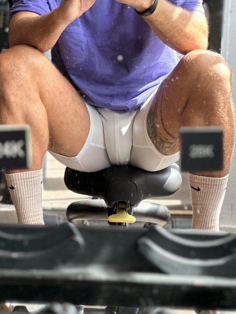 Foto desnuda filtrada de OnlyFans de Mirooo