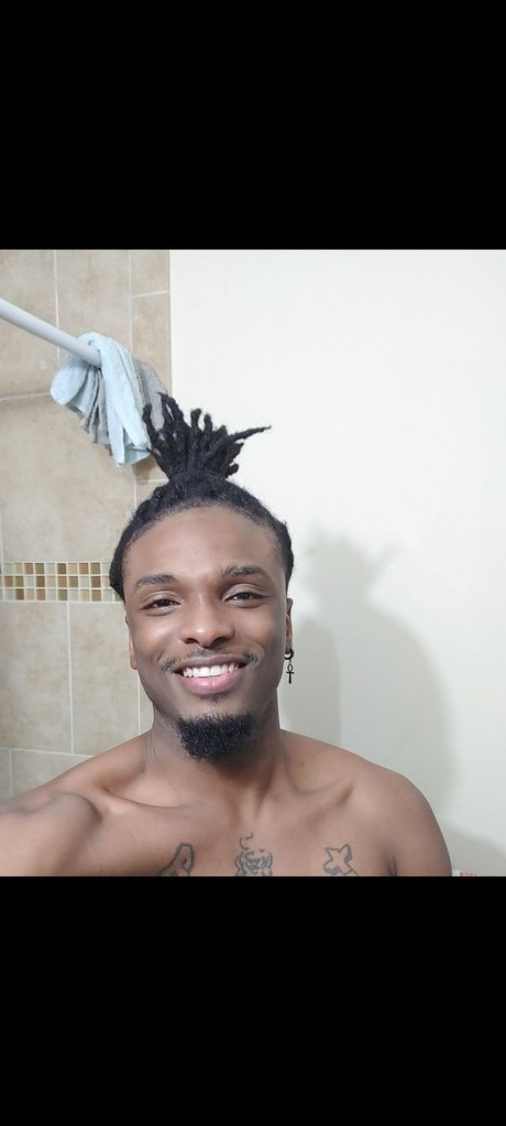 Foto desnuda filtrada de OnlyFans de Bigvessels