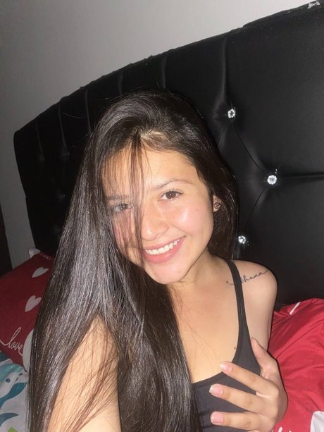 Foto desnuda filtrada de OnlyFans de Carolinas Little World