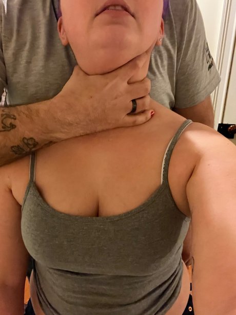 Foto desnuda filtrada de OnlyFans de Omen