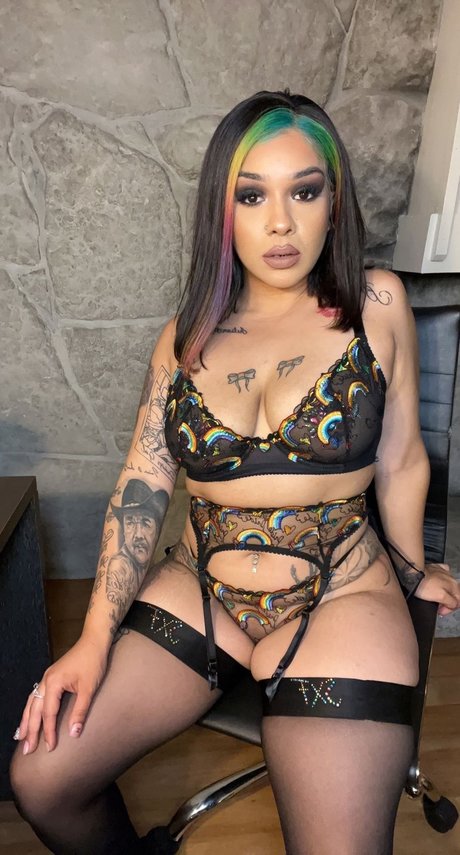 Mona Monroe