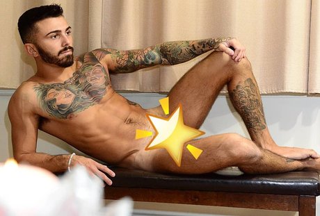 Foto desnuda filtrada de OnlyFans de Jdubby0