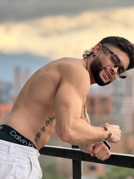 Foto desnuda filtrada de OnlyFans de Jhordan Montoya