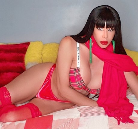 Foto desnuda filtrada de OnlyFans de Celine Cavalli