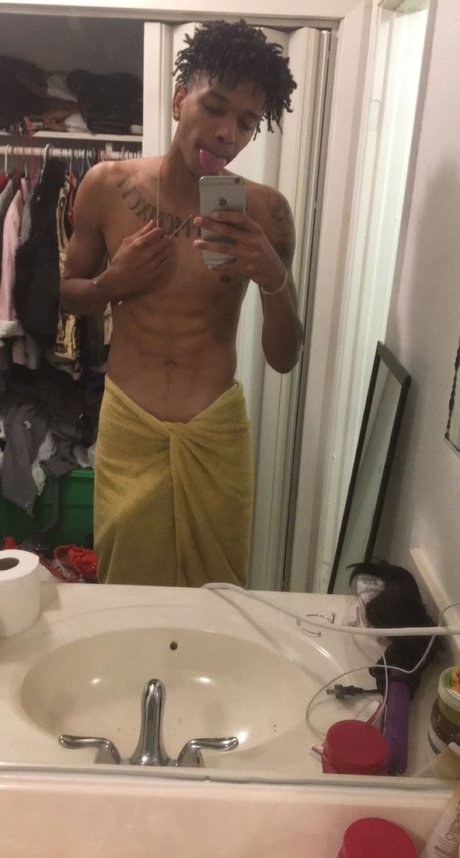 Foto desnuda filtrada de OnlyFans de Carson