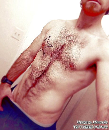 Foto desnuda filtrada de OnlyFans de Armenian Meat Hammer