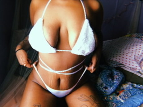 Foto desnuda filtrada de OnlyFans de  Kink Of The Hill 