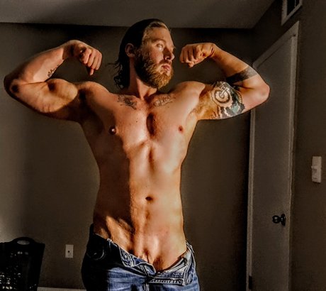 Foto desnuda filtrada de OnlyFans de Jesse Thomas
