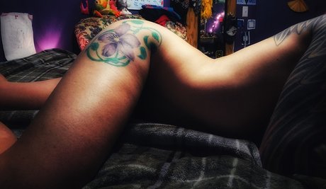 Foto desnuda filtrada de OnlyFans de Halo Mn