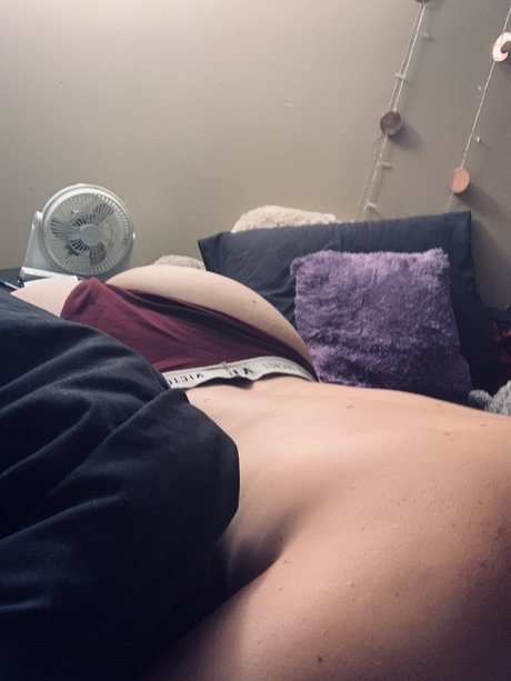 Foto desnuda filtrada de OnlyFans de J Cierra 