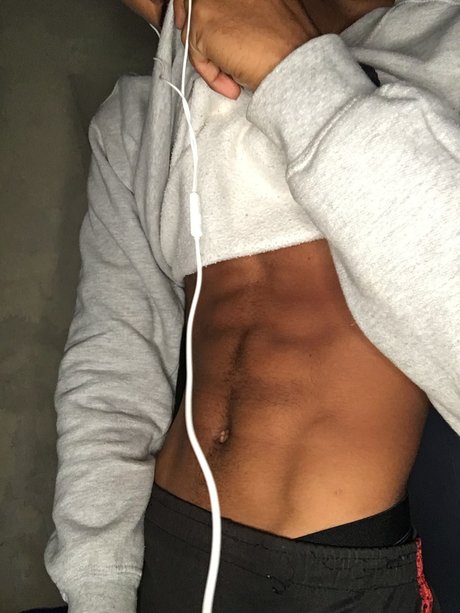 Foto desnuda filtrada de OnlyFans de Jbarantes