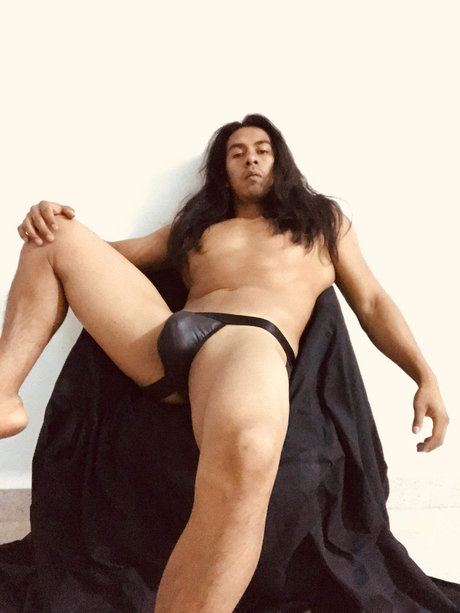 Foto desnuda filtrada de OnlyFans de Manuel Torres