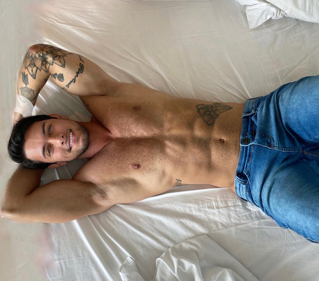 Foto desnuda filtrada de OnlyFans de Felipe Maia