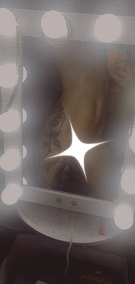 Foto desnuda filtrada de OnlyFans de Miss Louise
