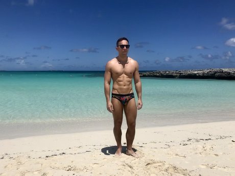 Foto desnuda filtrada de OnlyFans de Hilitommy