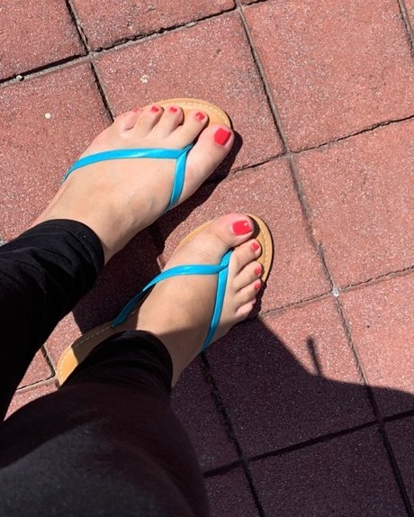 Vixenprettyfeet